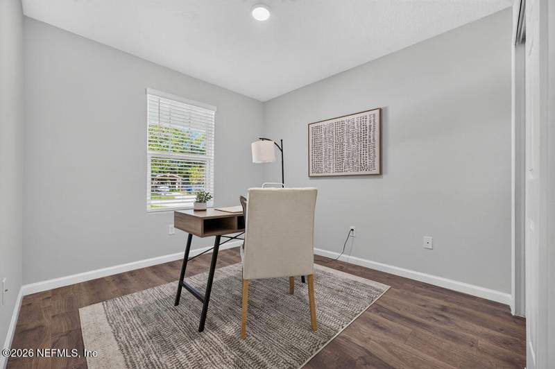 4 bedroom Single Family Residence at 821 Jackson Road, Metes & Bounds, Jacksonville — photo 4