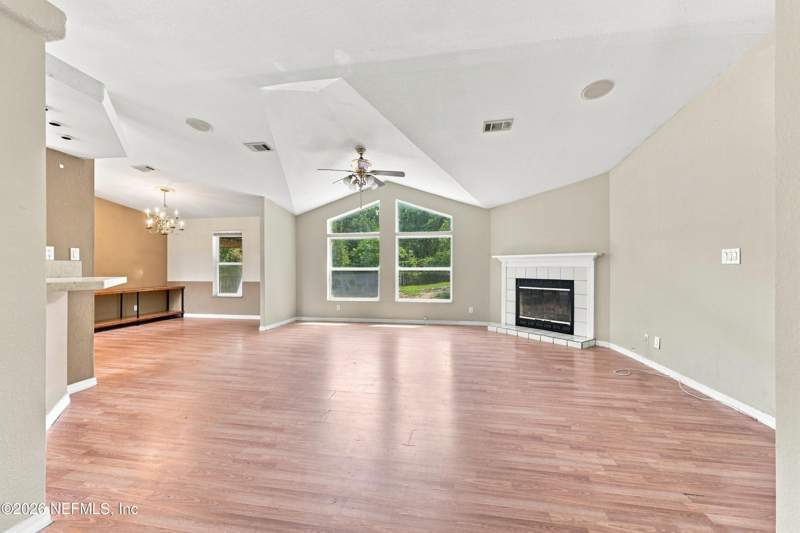 3 bedroom Single Family Residence at 219 Palmetto Bluff Road, Metes & Bounds, Palatka — photo 3