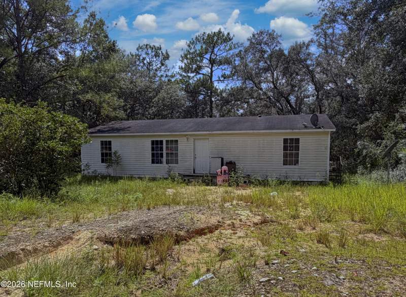 3 bedroom Manufactured Home at 815 Del Monaco Avenue, Interlachen Lakes Estates, Interlachen — photo 2