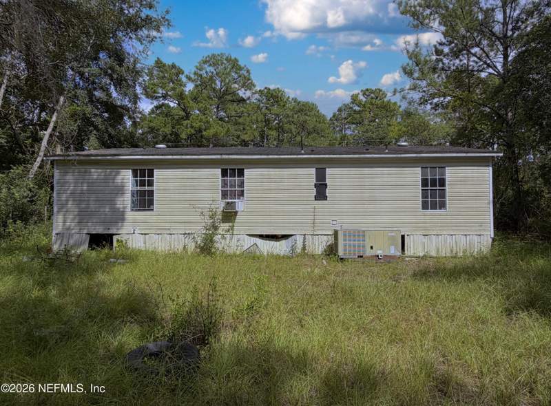 3 bedroom Manufactured Home at 815 Del Monaco Avenue, Interlachen Lakes Estates, Interlachen — photo 3