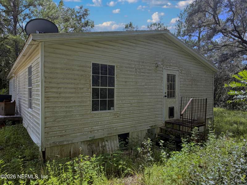 3 bedroom Manufactured Home at 815 Del Monaco Avenue, Interlachen Lakes Estates, Interlachen — photo 5