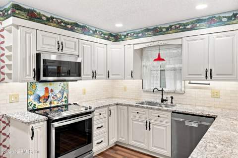 2069 Monmouth Circle, Orange Park FL - photo 14 of 50