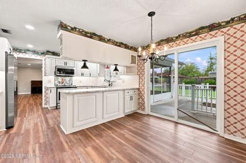 2069 Monmouth Circle, Orange Park FL - photo 15 of 50