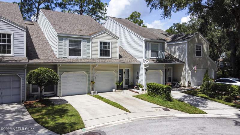 2 bedroom Townhouse at 3519 Woodwards Cove Court, Andover Place, Jacksonville — photo 3