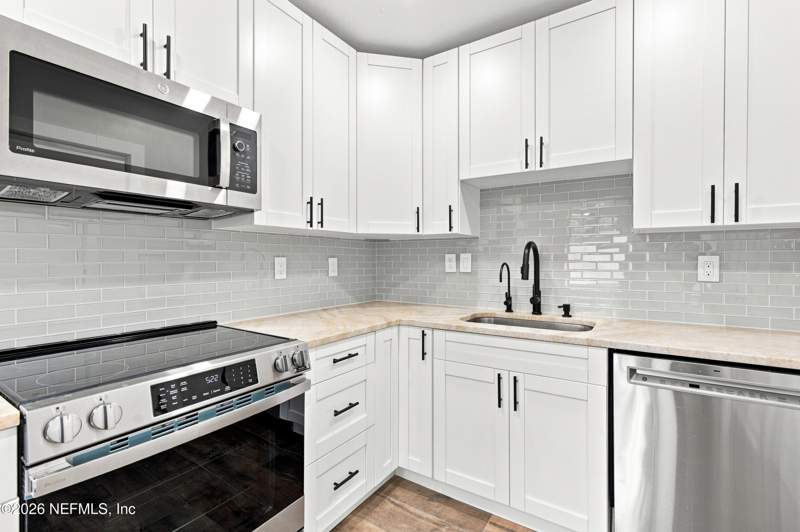 3 bedroom Single Family Residence at 11968 Cornelius Street, Hogan Heights, Jacksonville — photo 4