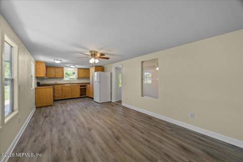 204 Riviera Drive, Crescent City FL - photo 9 of 22