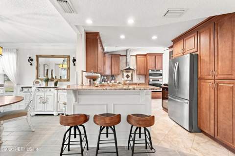 1407 Rivergate Drive, Jacksonville FL - photo 14 of 47