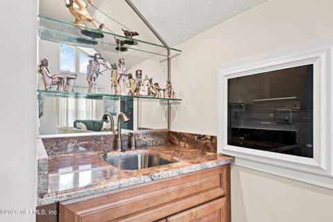 1407 Rivergate Drive, Jacksonville FL - photo 12 of 47
