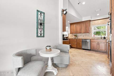 1407 Rivergate Drive, Jacksonville FL - photo 18 of 47