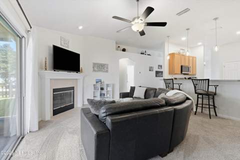 7285 Rapid River Drive, Jacksonville FL - photo 15 of 35