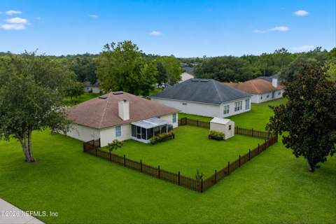 7285 Rapid River Drive, Jacksonville FL - photo 14 of 35