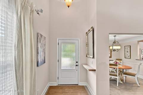 1407 Rivergate Drive, Jacksonville FL - photo 8 of 47