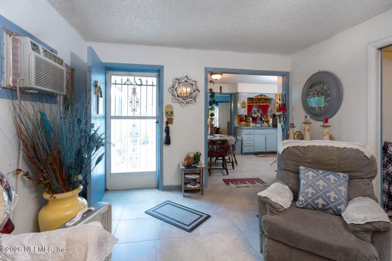 2 bedroom Single Family Residence at 119 Oak Way, Metes & Bounds, Interlachen — photo 4