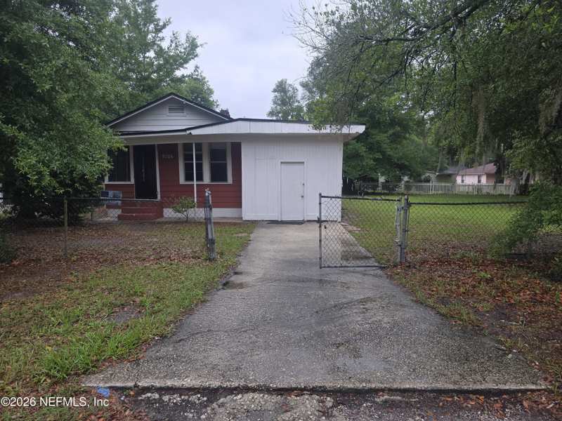 3 bedroom Single Family Residence at 9056 8th Avenue, Armstrong Riverview, Jacksonville — photo 1