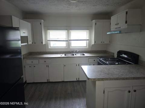 9056 8th Avenue, Jacksonville FL - photo 9 of 23