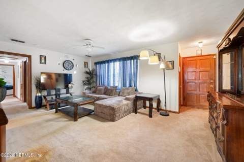 3722 Hoover Lane, Jacksonville FL - photo 8 of 36