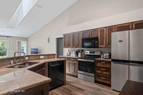 12350 Twin Sands Trail, Jacksonville FL - photo 17 of 48