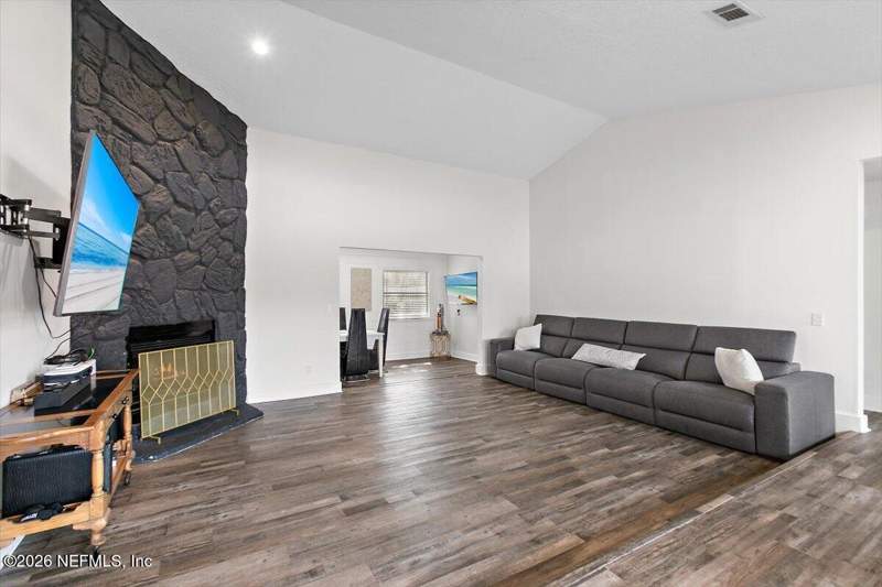 3 bedroom Single Family Residence at 4321 Whispering Inlet Drive, Whispering Inlet, Jacksonville — photo 5