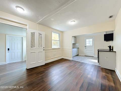 1164 Pangola Drive, Jacksonville FL - photo 7 of 28