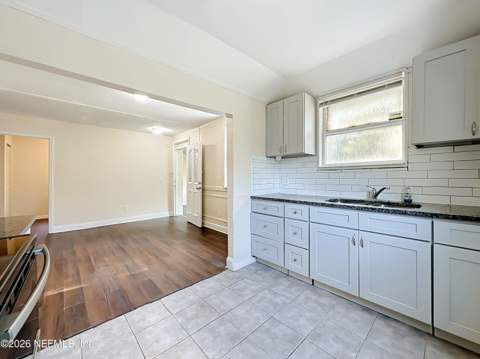 1164 Pangola Drive, Jacksonville FL - photo 9 of 28