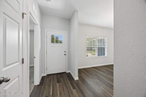 14274 Alexis Road, Jacksonville FL - photo 7 of 36