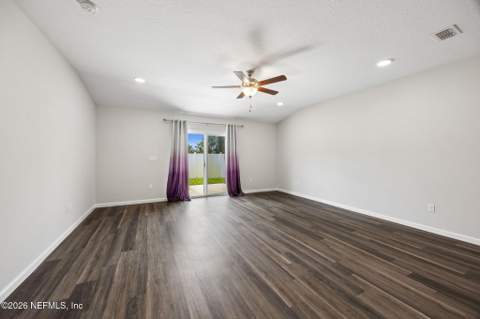 14274 Alexis Road, Jacksonville FL - photo 9 of 36