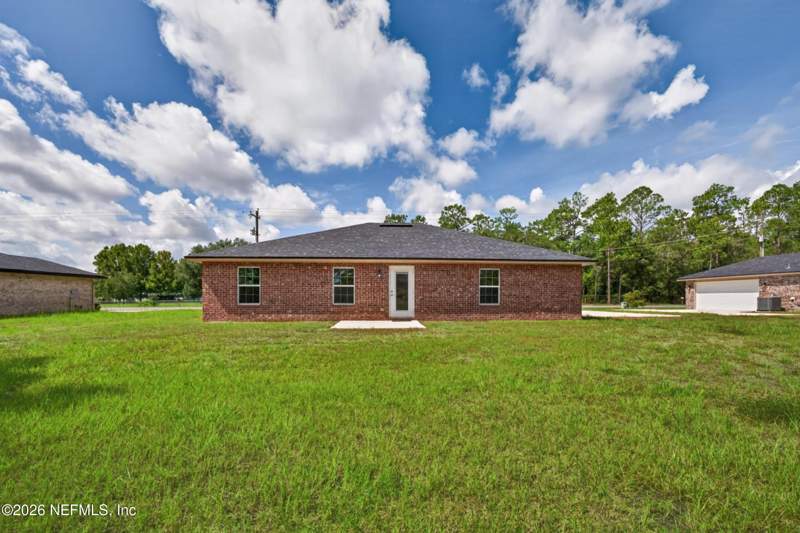 3 bedroom Single Family Residence at 451616 Old Dixie Highway, **verifying Subd**, Callahan — photo 2