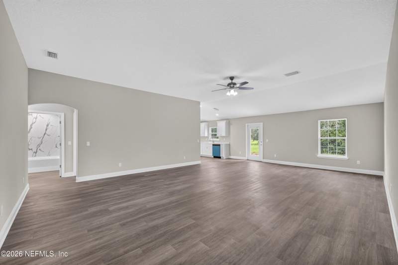 4 bedroom Single Family Residence at 451624 Old Dixie Highway, **verifying Subd**, Callahan — photo 4
