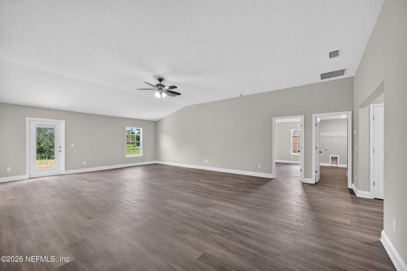 4 bedroom Single Family Residence at 451624 Old Dixie Highway, **verifying Subd**, Callahan — photo 5