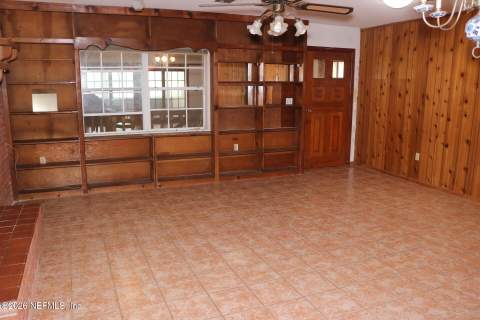 214 Mirror Lake Drive, Interlachen FL - photo 6 of 35