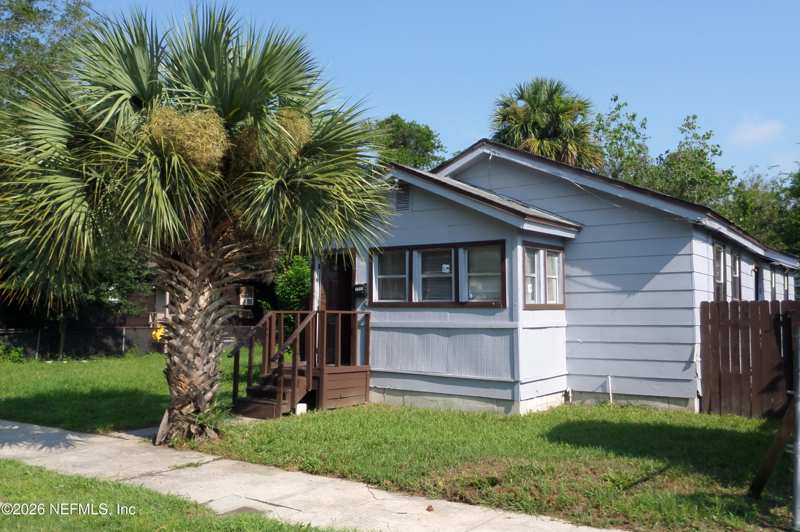 4 bedroom Single Family Residence at 1317 E 3rd Street, Castellaws, Jacksonville — photo 1