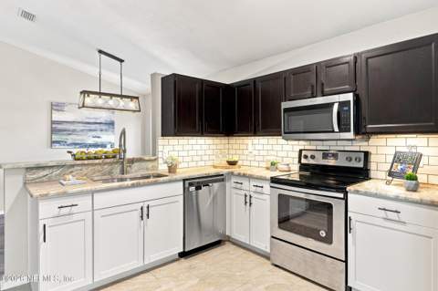 1817 Hearth Street, Middleburg FL - photo 10 of 33