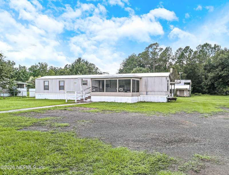 2 bedroom Manufactured Home at 11824 Faye Road, Yarbrough & Rewis, Macclenny — photo 4