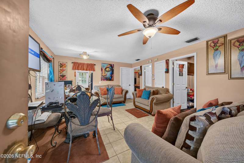 2 bedroom Single Family Residence at 5000 Railroad Avenue, Metes & Bounds, Elkton — photo 5