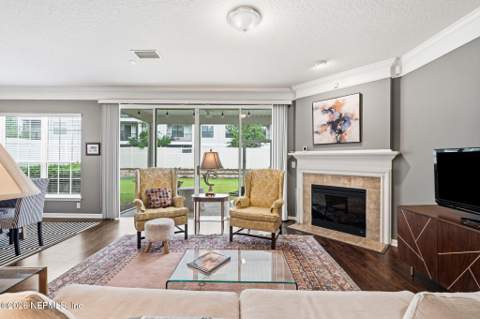 4050 Lionheart Dr Drive, Jacksonville FL - photo 19 of 37