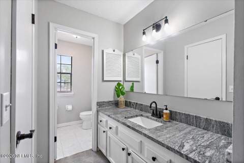 3957 Laurelwood Drive, Jacksonville FL - photo 12 of 21
