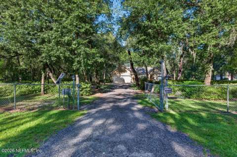 305 S Fillmore Avenue, Interlachen FL - photo 8 of 125