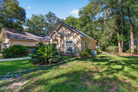 305 S Fillmore Avenue, Interlachen FL - photo 13 of 125