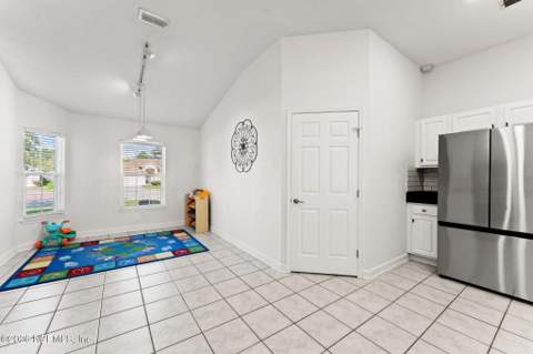 4799 Yellow Star Lane, Jacksonville FL - photo 13 of 45