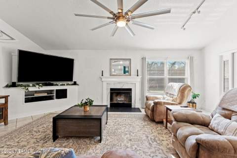 4799 Yellow Star Lane, Jacksonville FL - photo 17 of 45