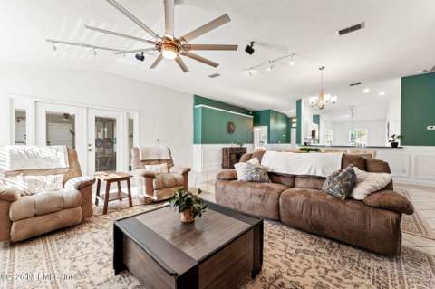4799 Yellow Star Lane, Jacksonville FL - photo 18 of 45