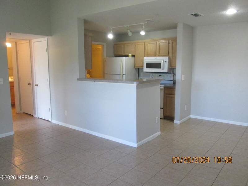 1 bedroom Condominium at 7701 Timberlin Park Boulevard #733, Villas Of Timberlin, Jacksonville — photo 3