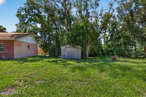 615 Walburg Street, Green Cove Springs FL - photo 13 of 76
