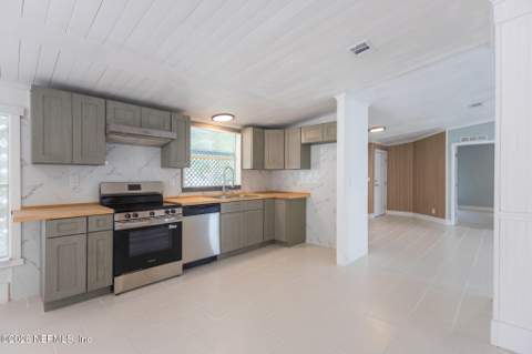 140 Pine Lake Drive, Satsuma FL - photo 21 of 50