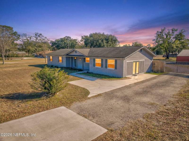 3 bedroom Single Family Residence at 8294 Collins Road, Indian Trails, Jacksonville — photo 3