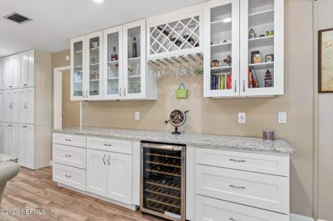 4134 Whispering Oaks Drive, Jacksonville FL - photo 23 of 68