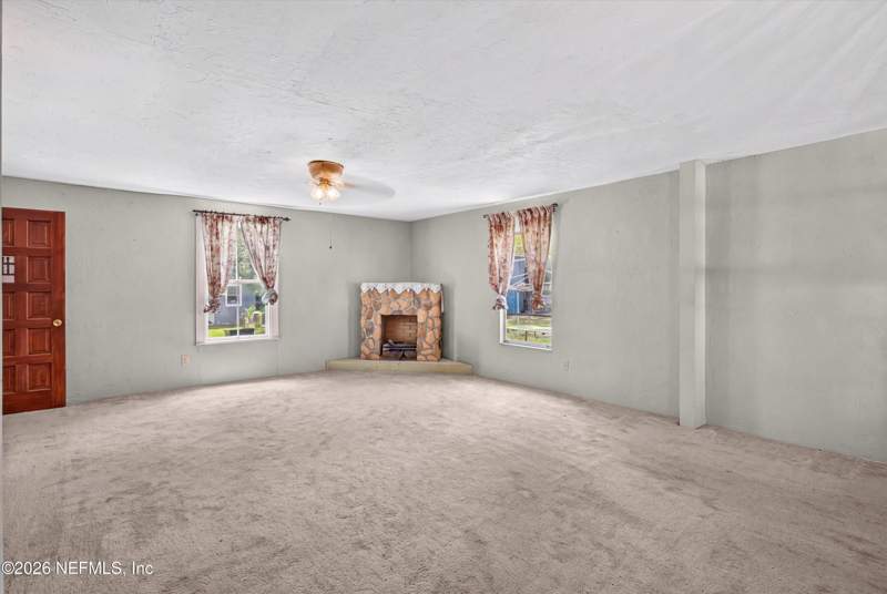 4 bedroom Single Family Residence at 1173 S Highway 17, Metes & Bounds, Satsuma — photo 4