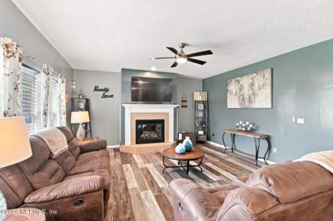 3114 Double Oaks Drive, Jacksonville FL - photo 24 of 56