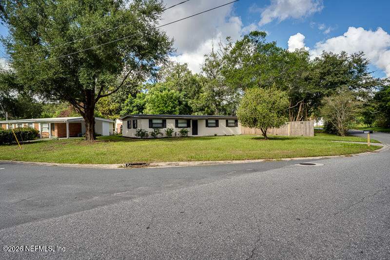 3 bedroom Single Family Residence at 7578 Ridgeway Road, Oak Hill, Jacksonville — photo 2
