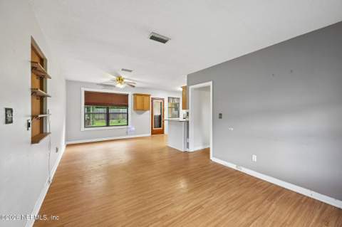 10549 Abilene Road, Jacksonville FL - photo 11 of 38